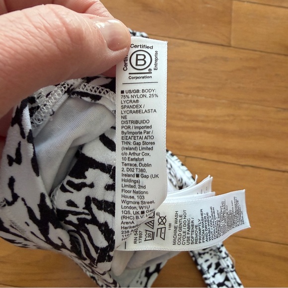 Athleta Shanti Square Neck Crop Tank Top Women S - Picture 7 of 12